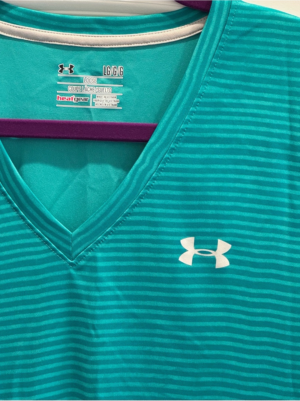 Under Armour Teal Striped HeatGear V-Neck Athletic Top